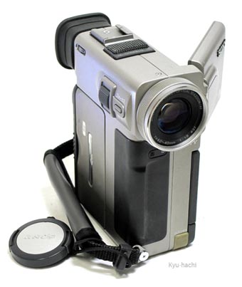 Sony
        Handycam DCR-PC7